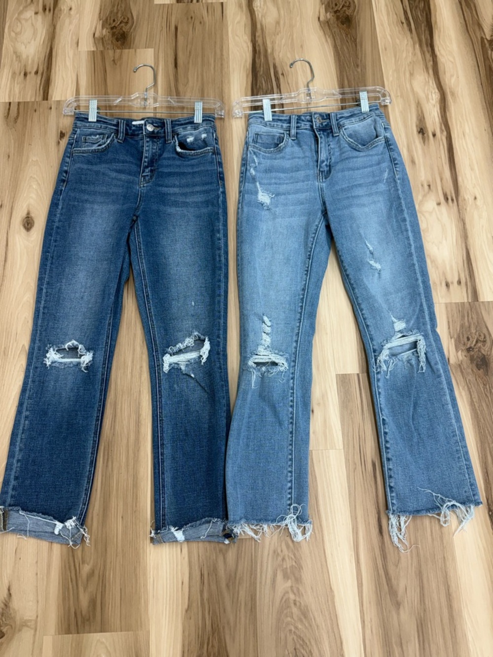 Flying Monkey Distressed Straight Leg Jeans Lot P9